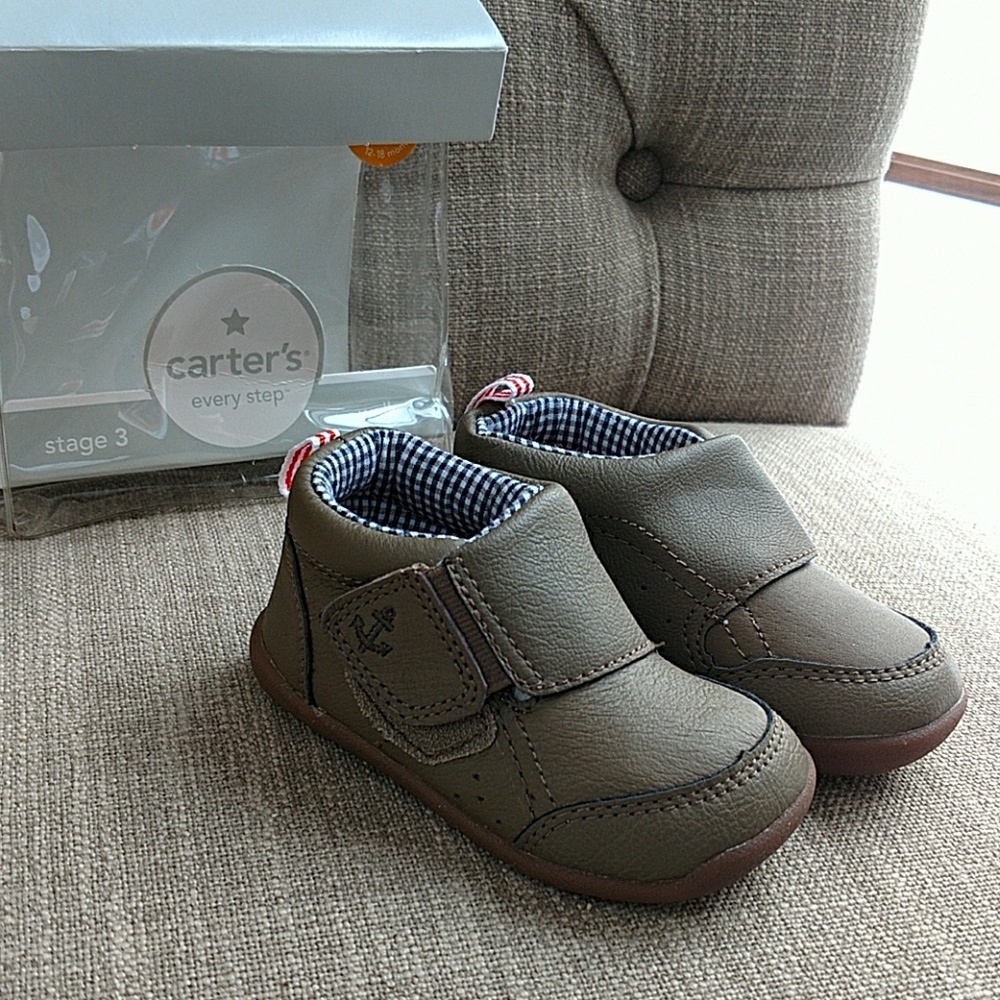 Carter's Stage 3 walking shoes